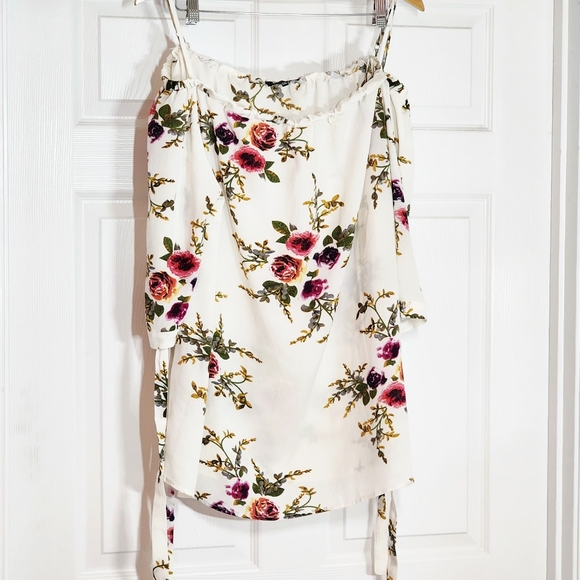 Women's Bi Fang 5x Floral Top - Picture 3 of 4